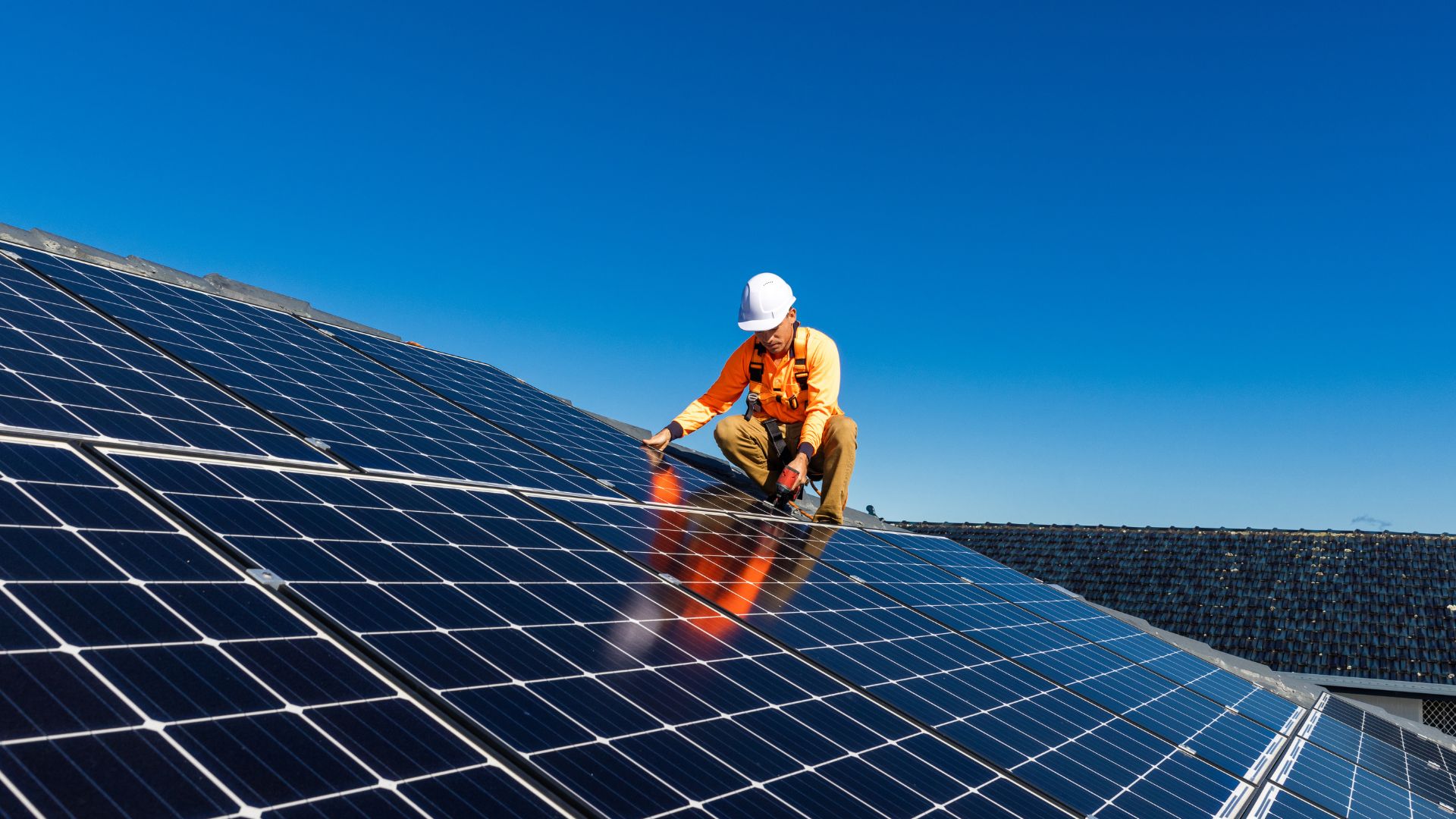 Solar Photovoltaic Standalone System Mounter